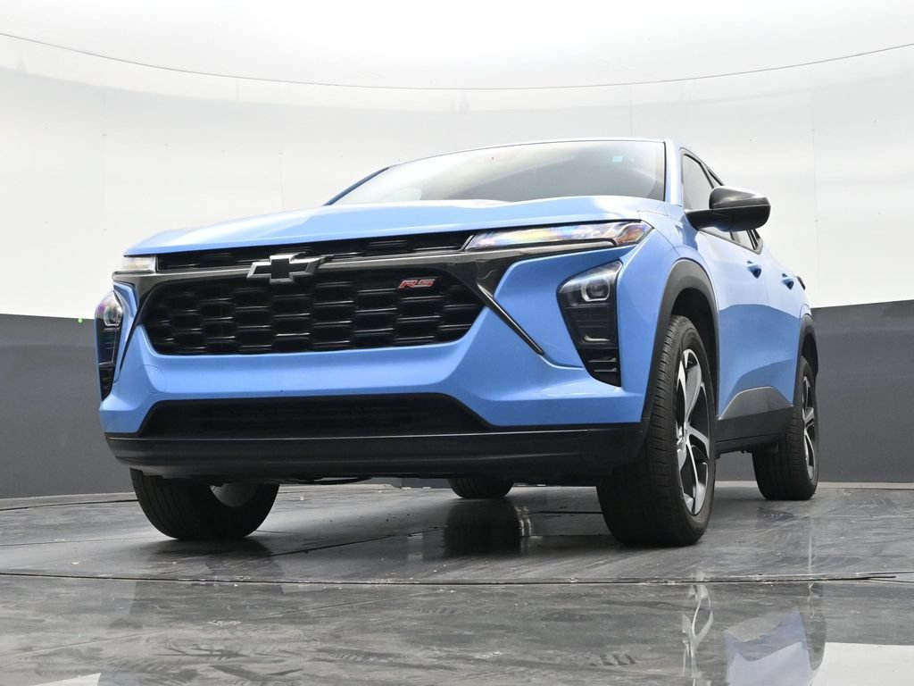 Used 2024 Chevrolet Trax RS w/ Driver Confidence Package FWD image 26