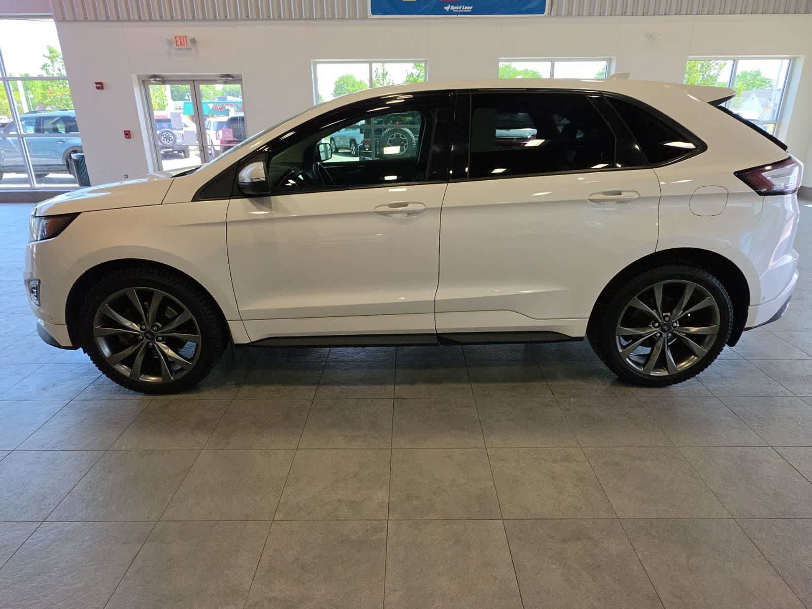 Used 2016 Ford Edge Sport w/ Equipment Group 401A AWD/4WD image 12