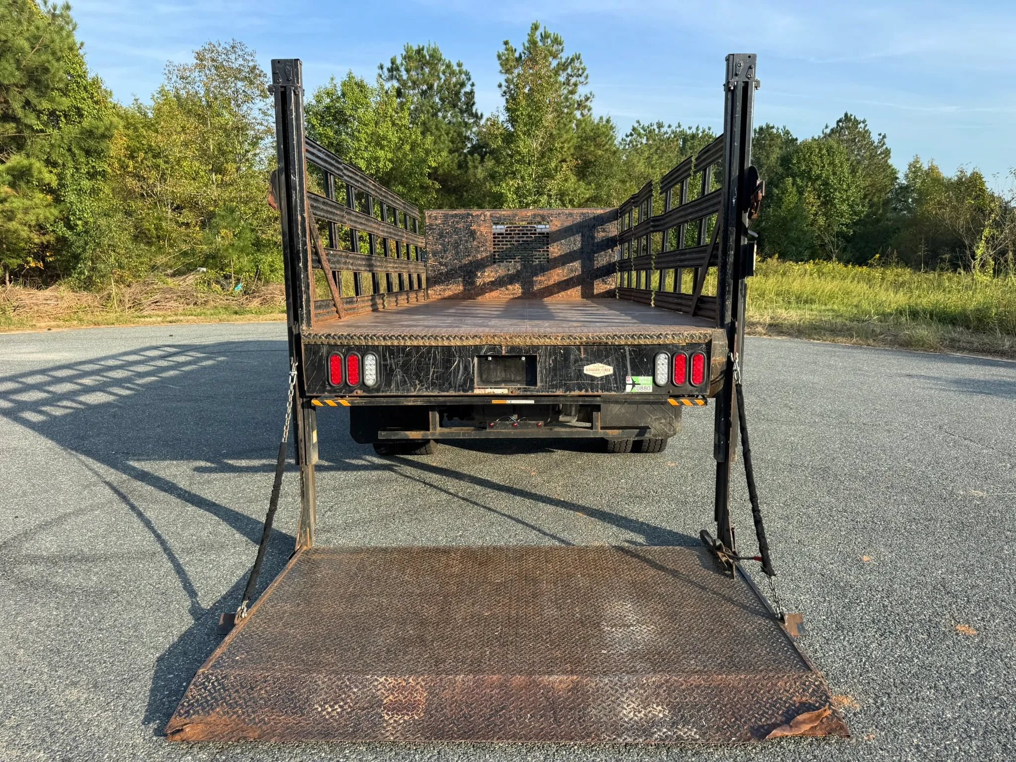 Used 2018 RAM 5500 Tradesman w/ Power & Remote Entry Group RWD image 19