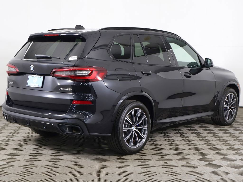 Used 2022 BMW X5 xDrive40i AWD/4WD image 12