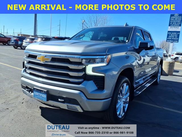 Used 2023 Chevrolet Silverado 1500 High Country w/ Technology Package image 3