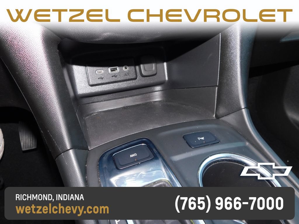 Used 2022 Chevrolet Equinox LT w/ Driver Convenience Package AWD/4WD image 36