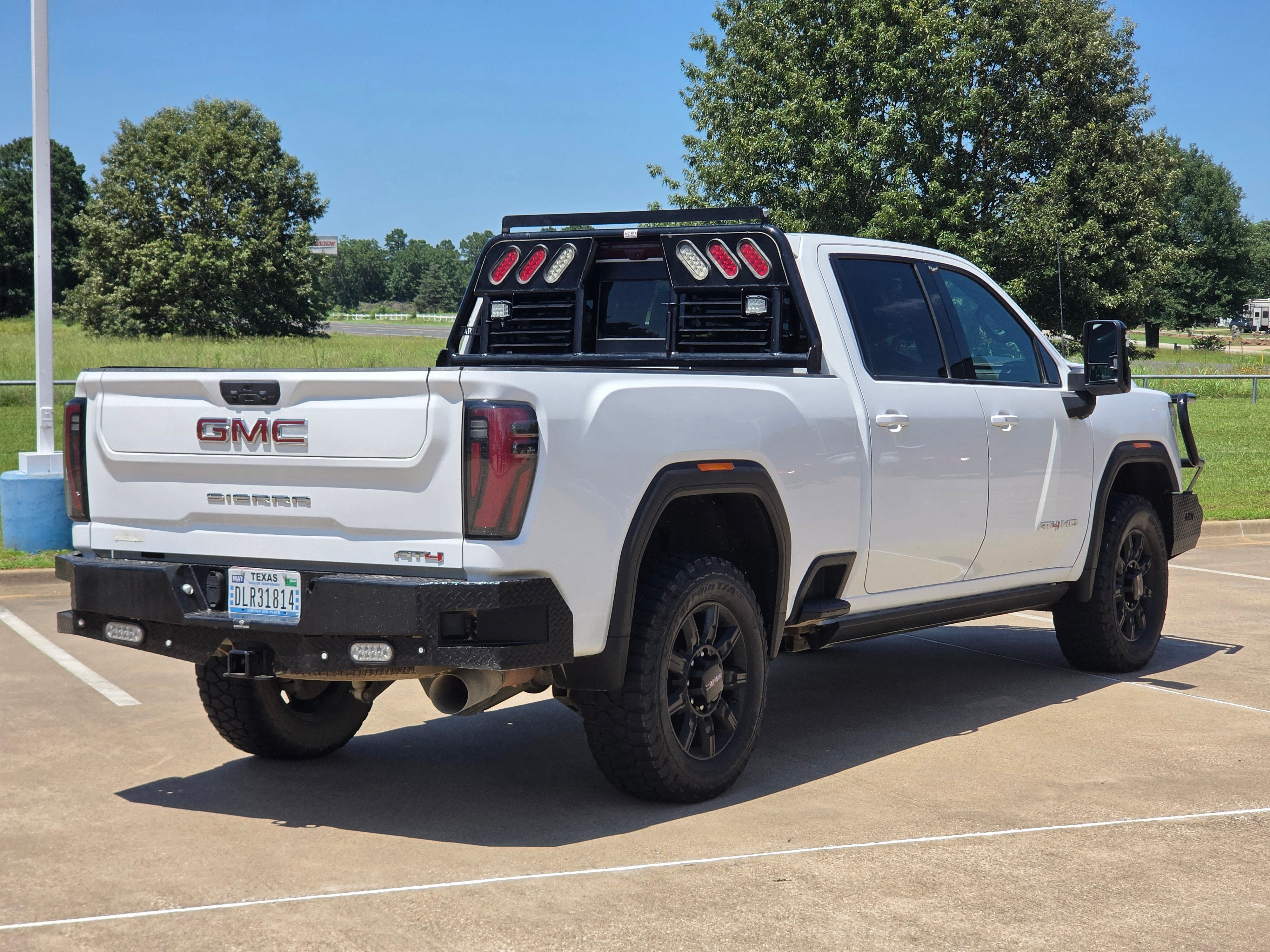 Used 2025 GMC Sierra 2500 AT4 w/ AT4 Premium Plus Package AWD/4WD image 6