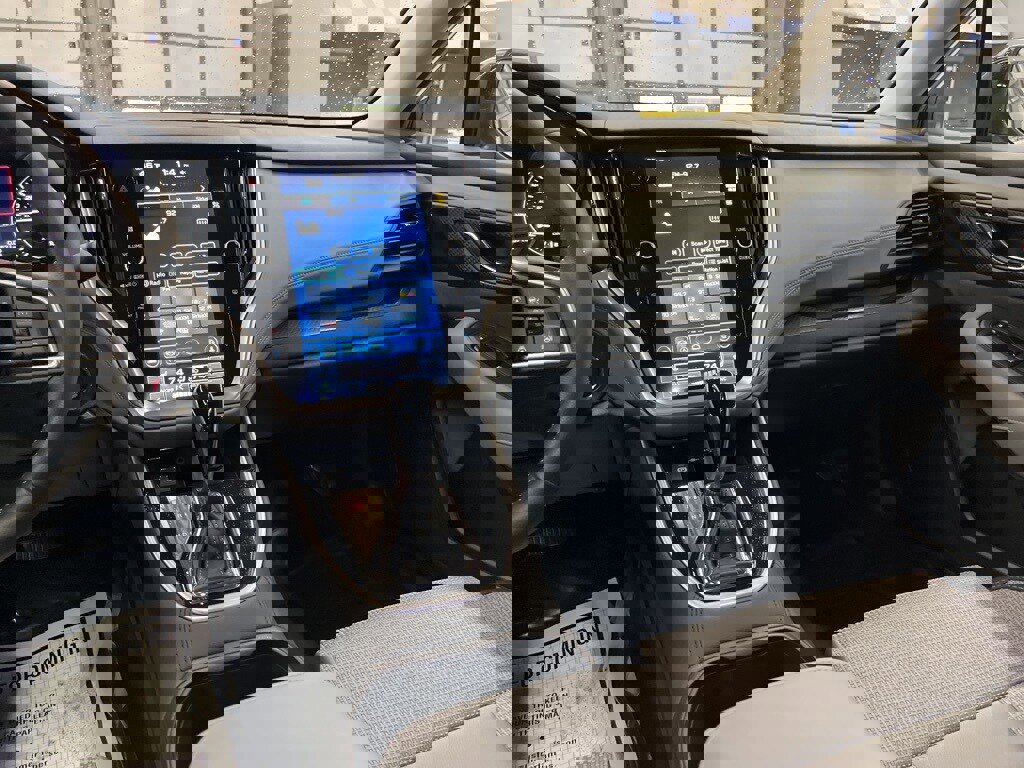 Certified 2025 Subaru Outback Premium w/ Popular Package #1A image 21