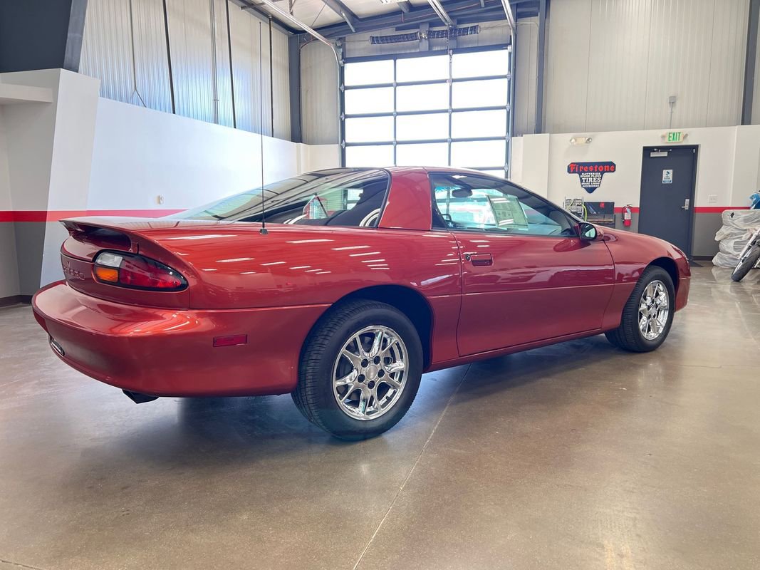 Used 2002 Chevrolet Camaro Z28 w/ Preferred Equipment Group image 76