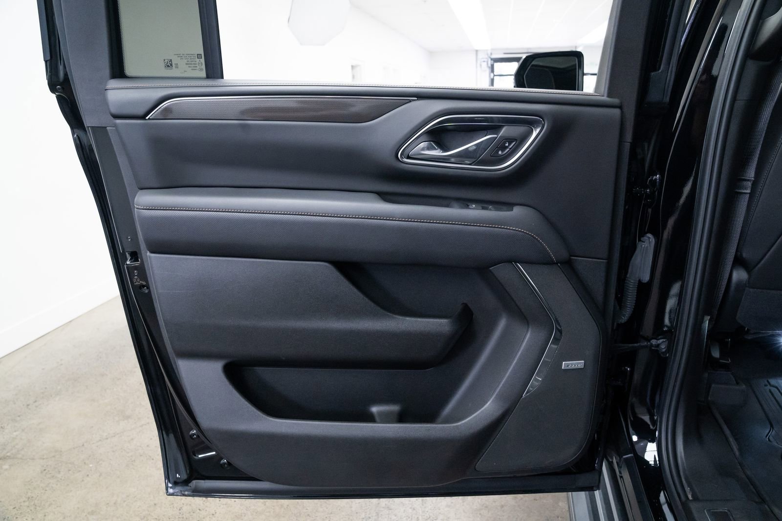 Used 2023 GMC Yukon XL AT4 w/ LPO, Floor Liner Package image 20