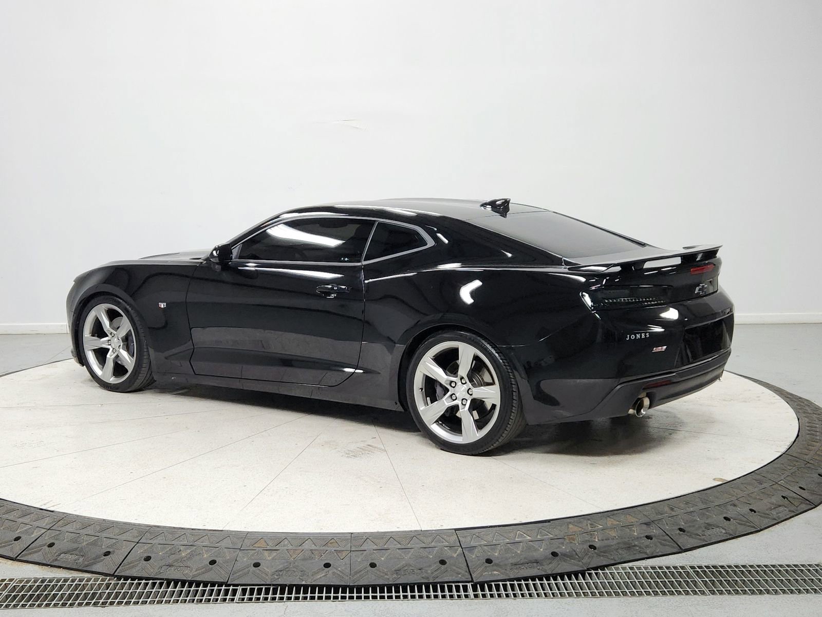 Used 2018 Chevrolet Camaro SS image 5