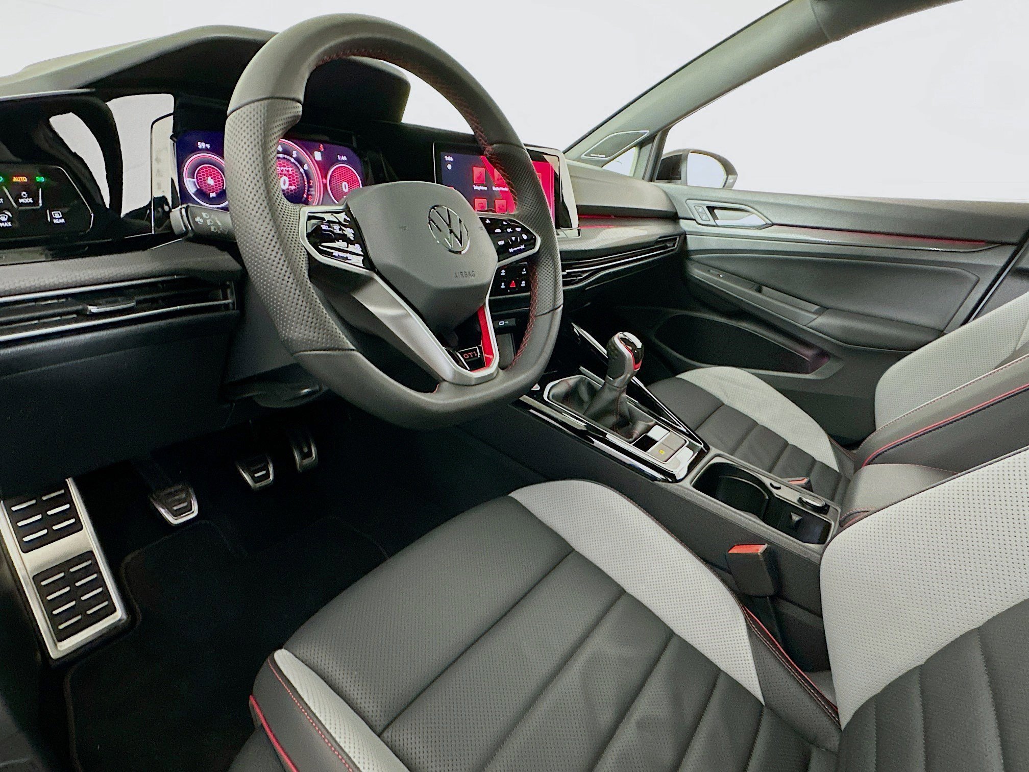 Used 2024 Volkswagen GTI SE image 7