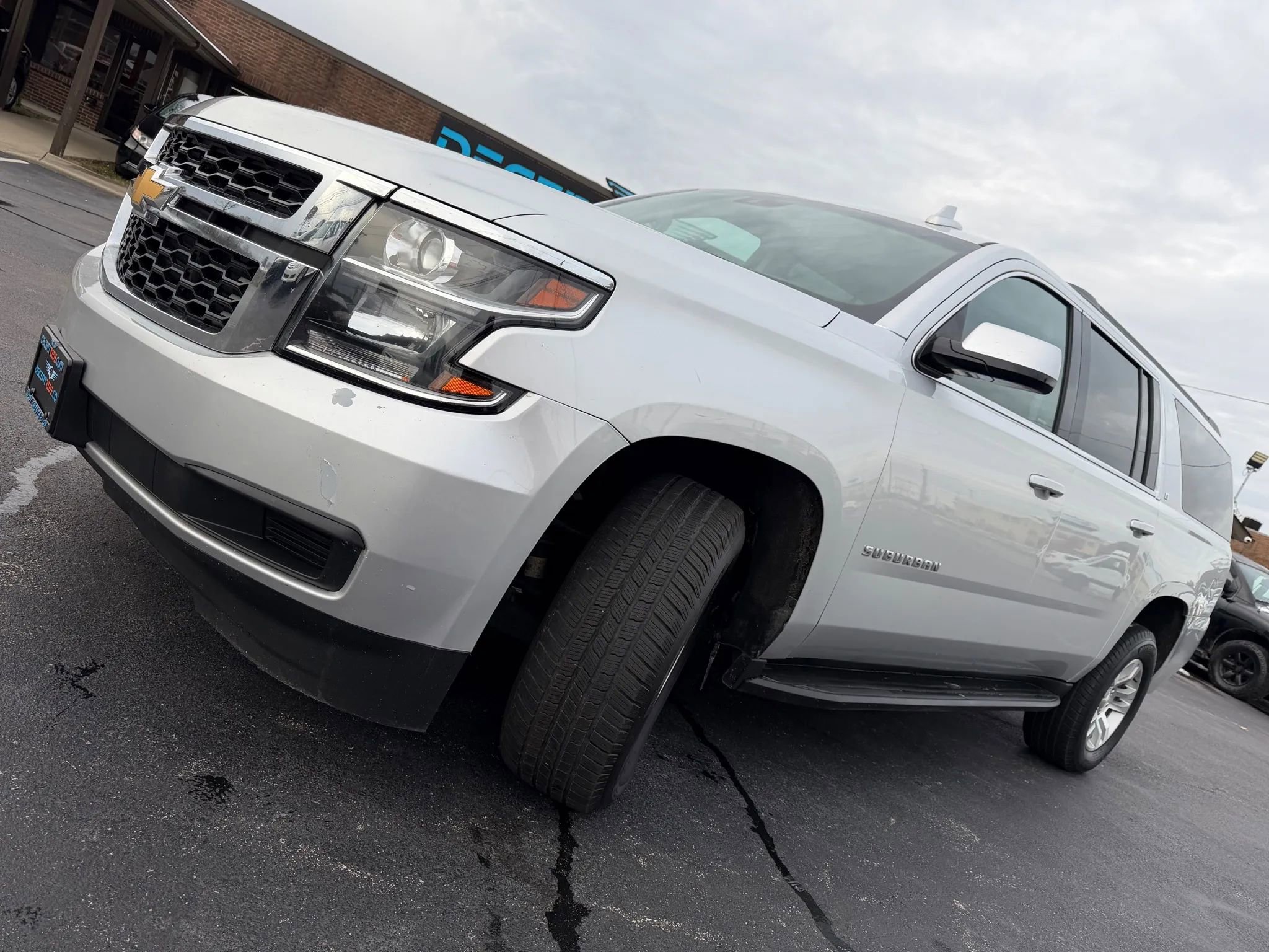Used 2019 Chevrolet Suburban LT AWD/4WD image 57
