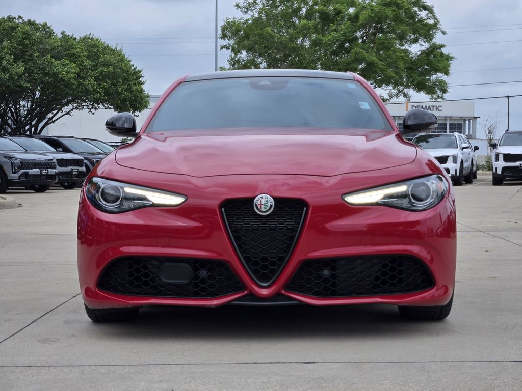 Used 2022 Alfa Romeo Giulia Veloce image 11