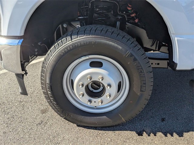 New 2026 Ford F350 4x4 Crew Cab DRW Super Duty image 23
