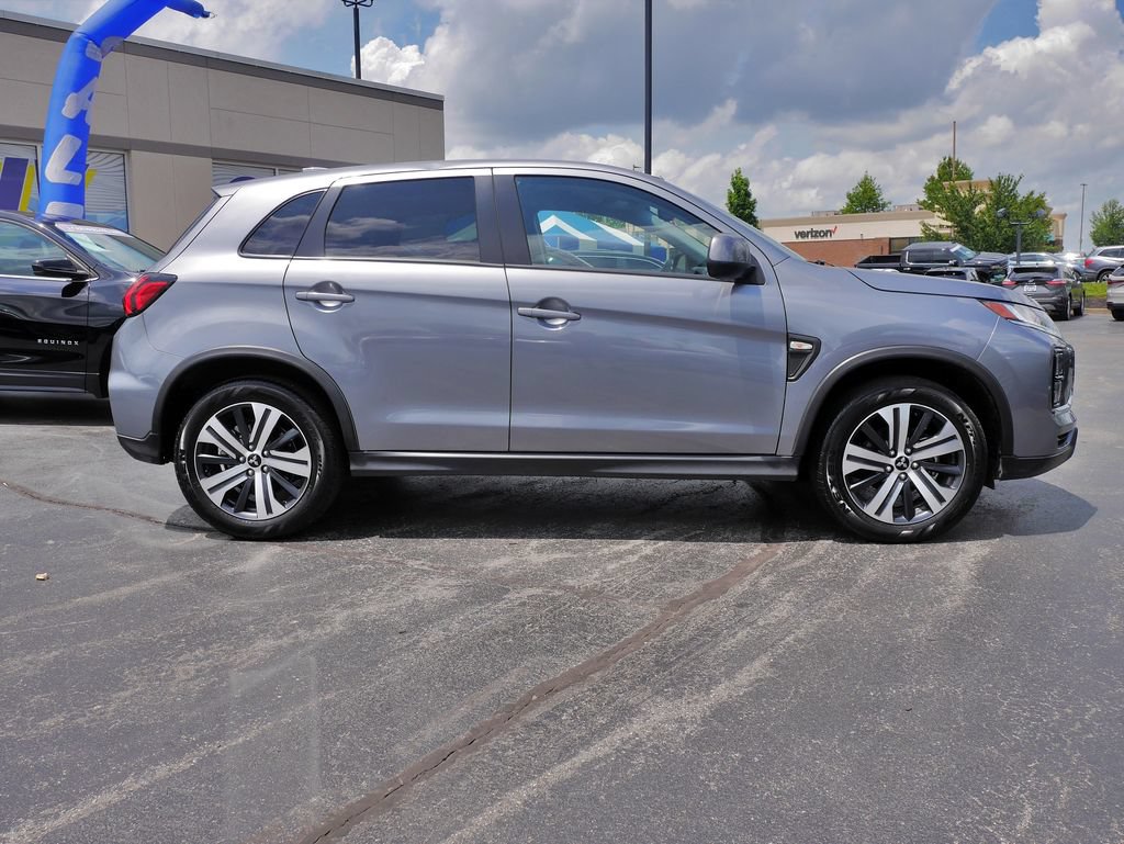 Used 2025 Mitsubishi Outlander Sport ES AWD/4WD image 8