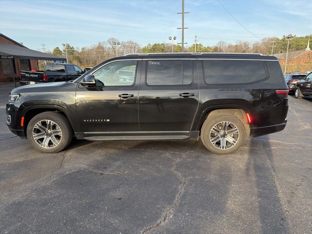 Used 2024 Jeep Wagoneer L Series II w/ Flexible Seating Group image 15