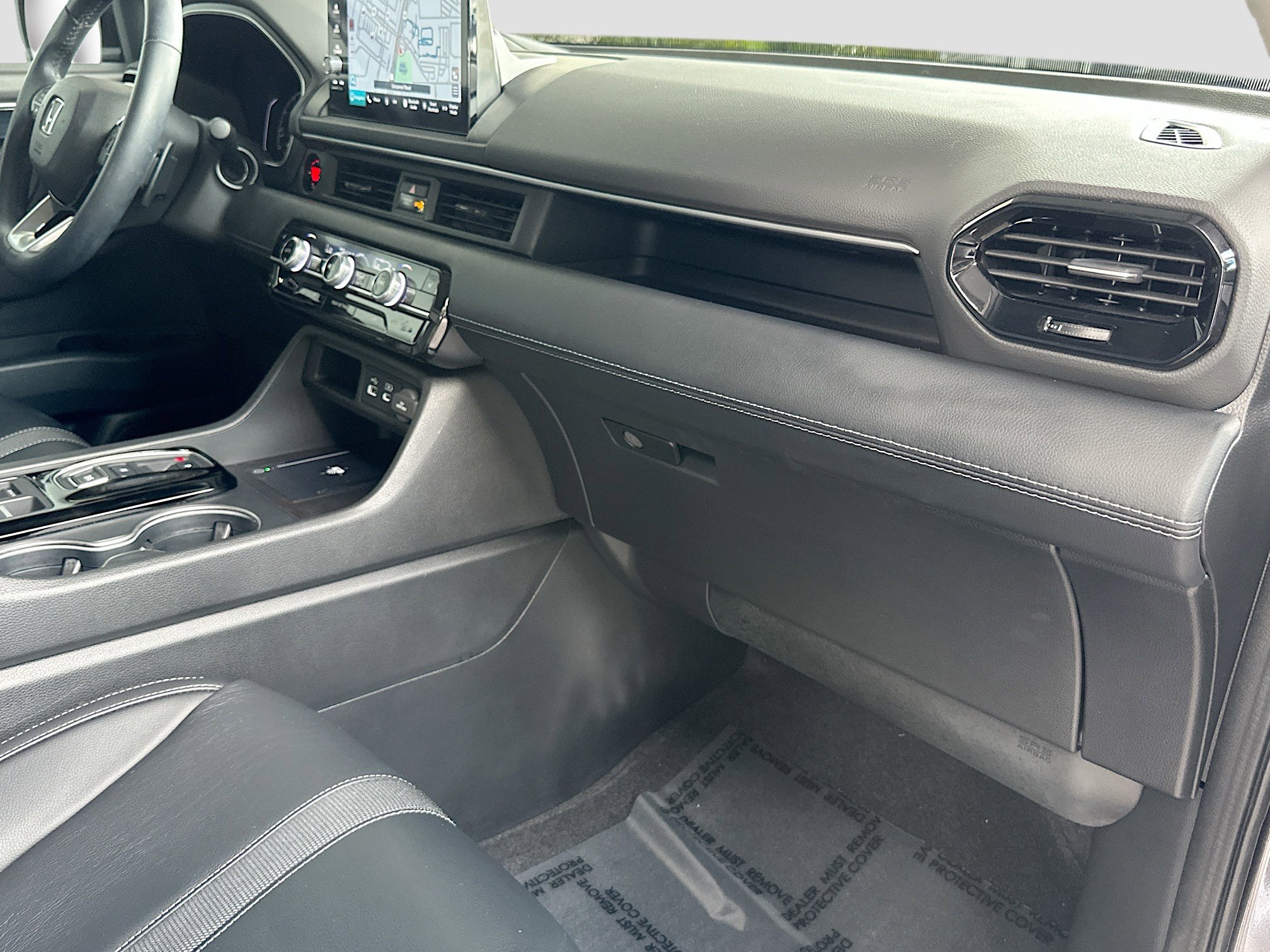 Used 2023 Honda Pilot Touring image 32