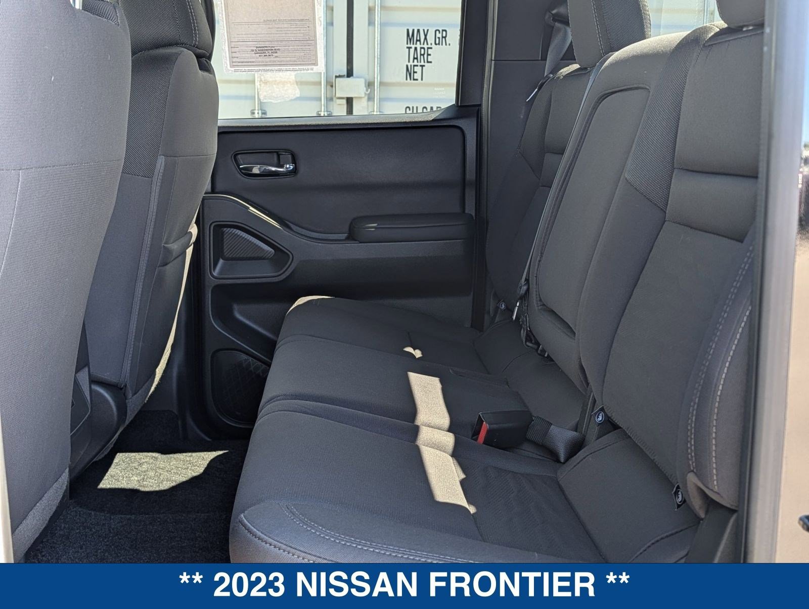 Used 2023 Nissan Frontier SV w/ Midnight Edition Package image 16