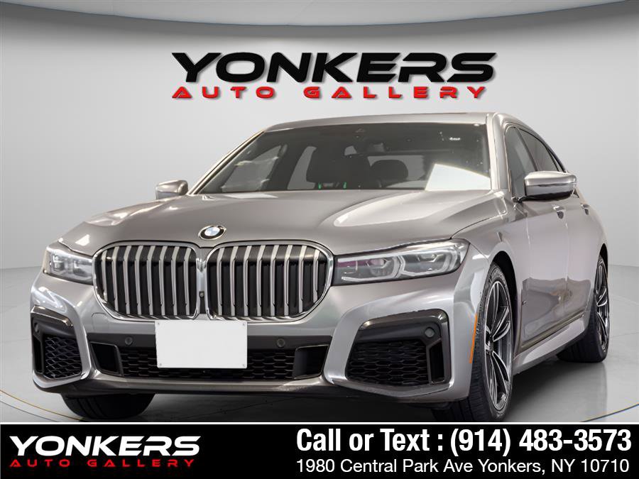 Used 2020 BMW 740i w/ M Sport Package RWD image 15