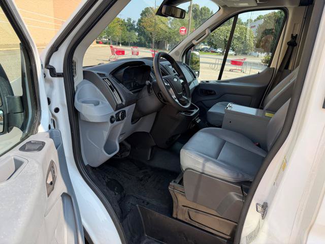 Used 2017 Ford Transit 250 148 High Roof RWD image 27