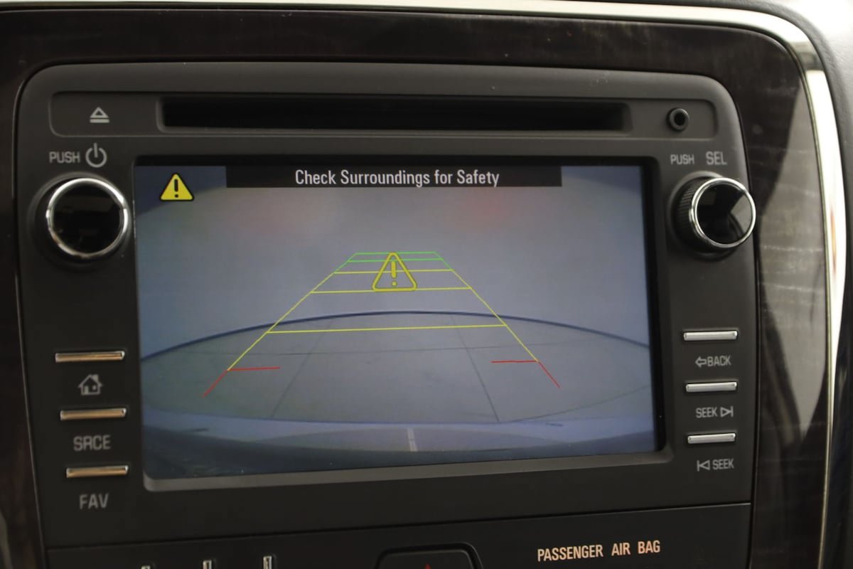 Used 2017 Buick Enclave Leather FWD image 9