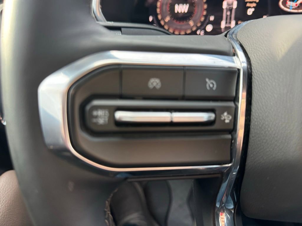 Certified 2024 GMC Canyon Denali image 22