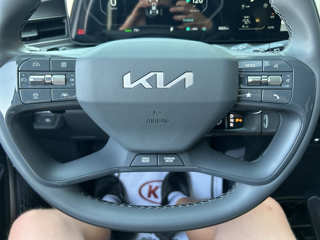 Certified 2026 Kia EV9 Wind AWD/4WD image 26