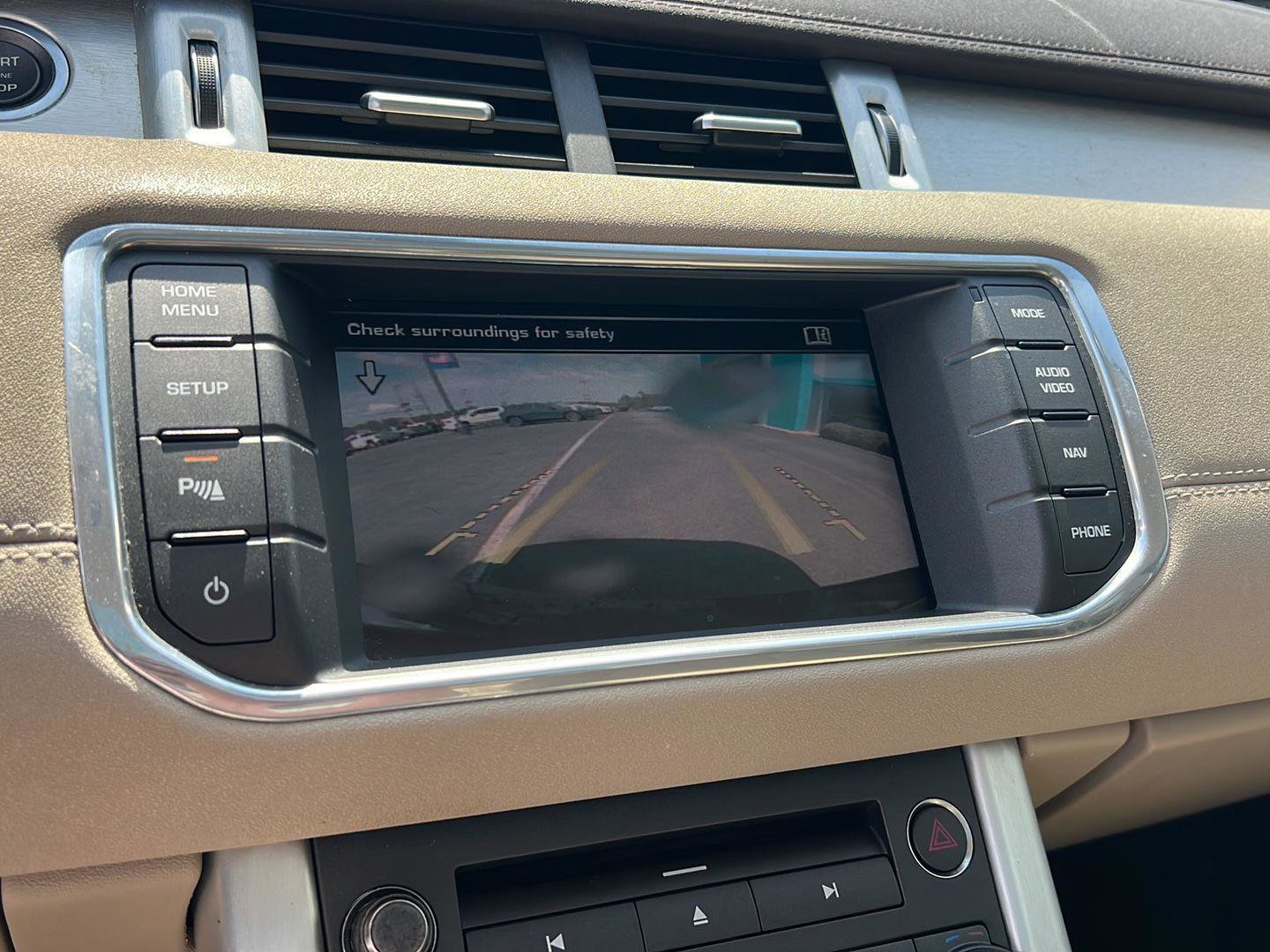 Used 2015 Land Rover Range Rover Evoque Pure Premium image 27