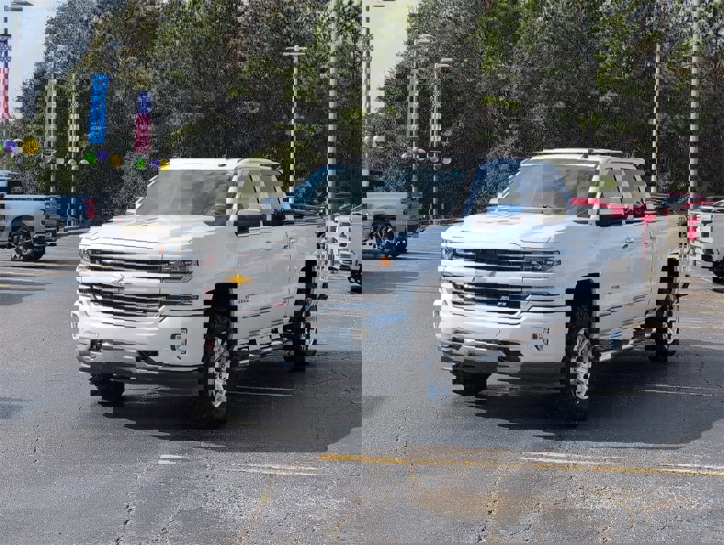 Used 2017 Chevrolet Silverado 1500 LTZ Z71 w/ LTZ Plus Package image 8