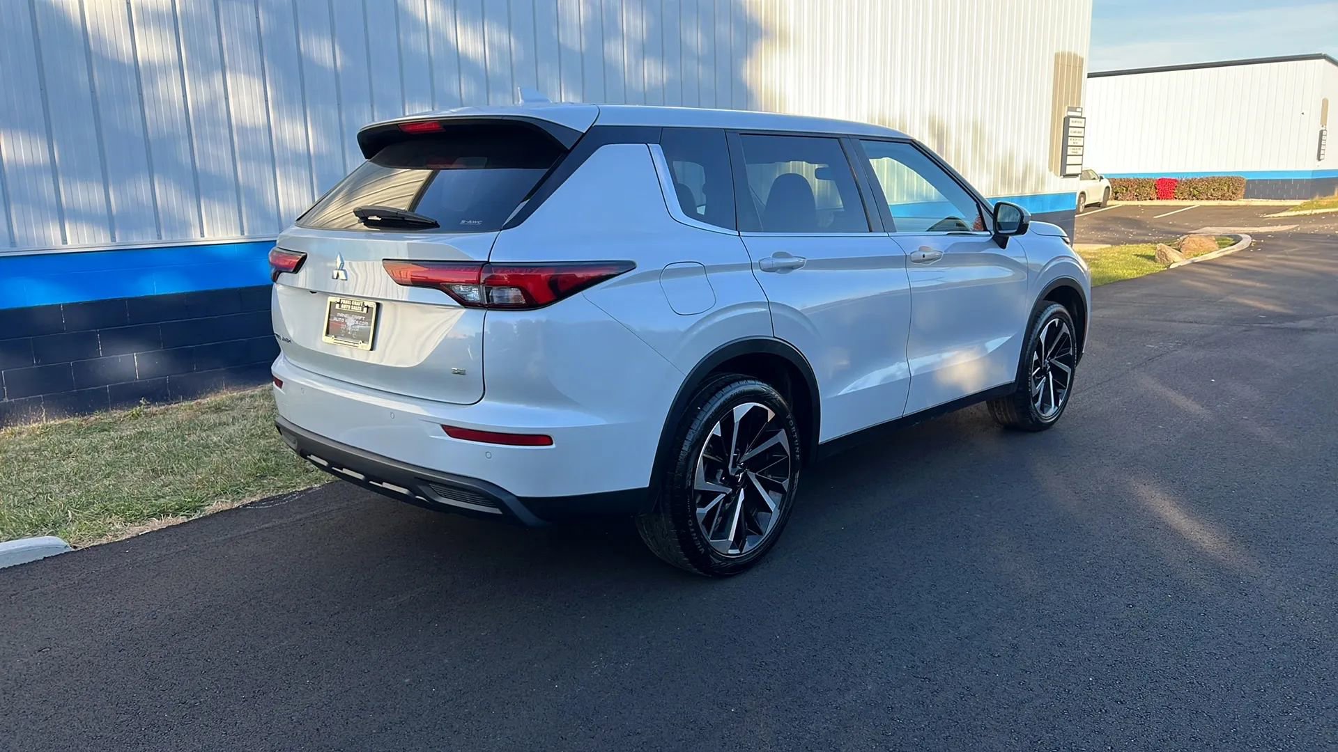 Used 2024 Mitsubishi Outlander Ralliart image 5