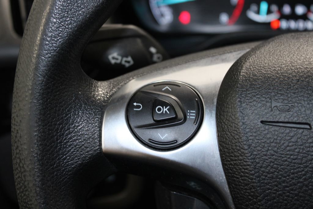 Used 2020 Ford Transit Connect XL image 32