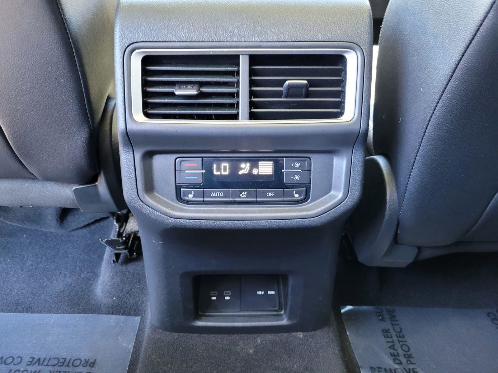 Certified 2024 Volkswagen Atlas SEL image 18