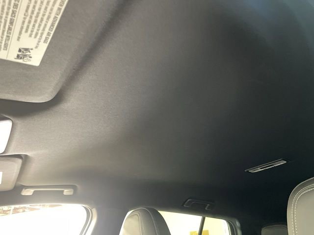 Used 2025 Chevrolet Equinox EV LT w/ Convenience Package FWD image 17