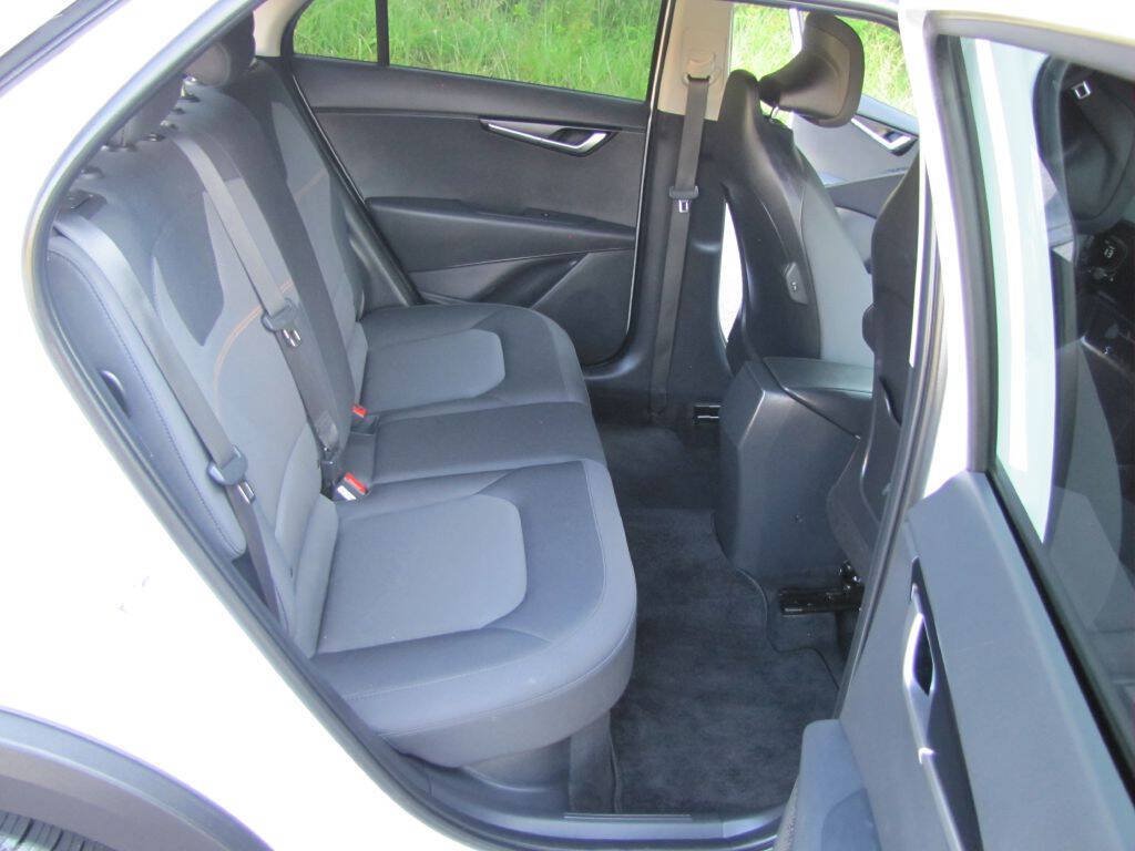 Used 2024 Kia Niro LX FWD image 19