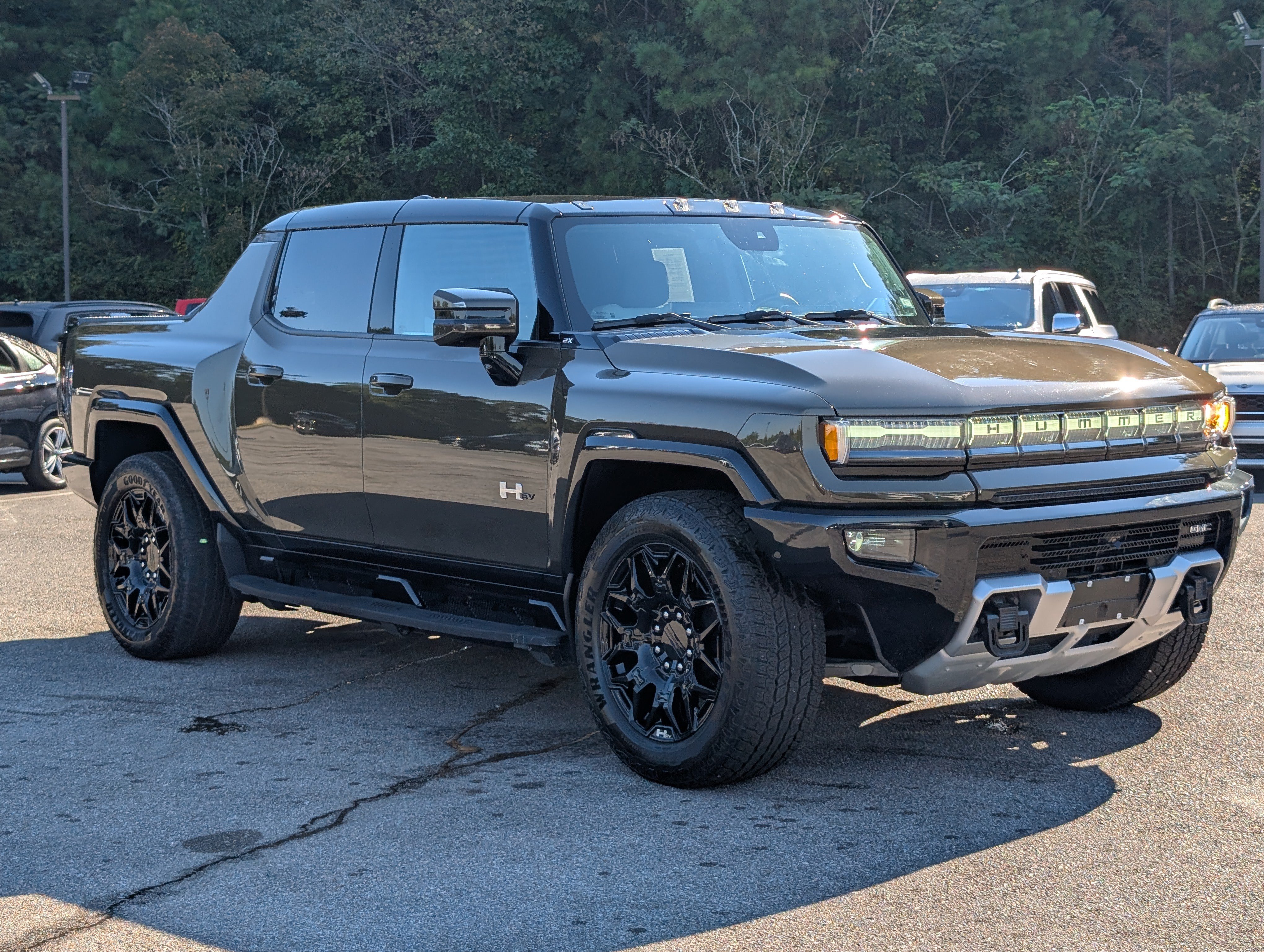 Used 2025 GMC Hummer EV 2X AWD/4WD image 11