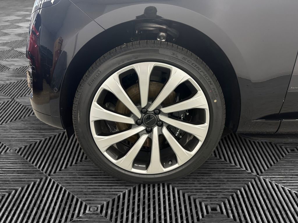 New 2026 Land Rover Range Rover Autobiography image 12