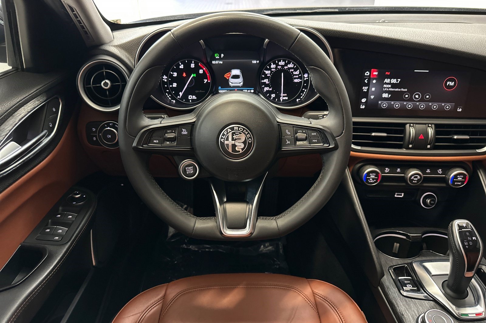 Used 2020 Alfa Romeo Giulia RWD image 30