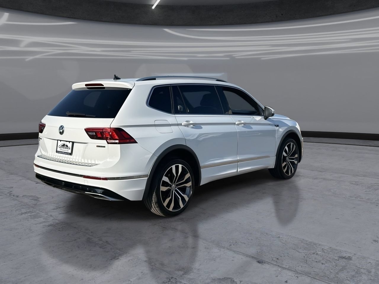 Used 2020 Volkswagen Tiguan SEL Premium R-Line w/ 3rd Row Seat Package AWD/4WD image 5