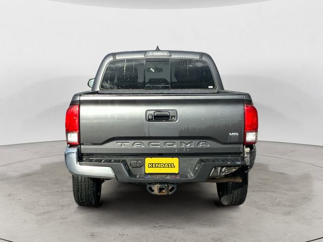 Used 2017 Toyota Tacoma TRD Off-Road w/ Tow Package (A/T) AWD/4WD image 5