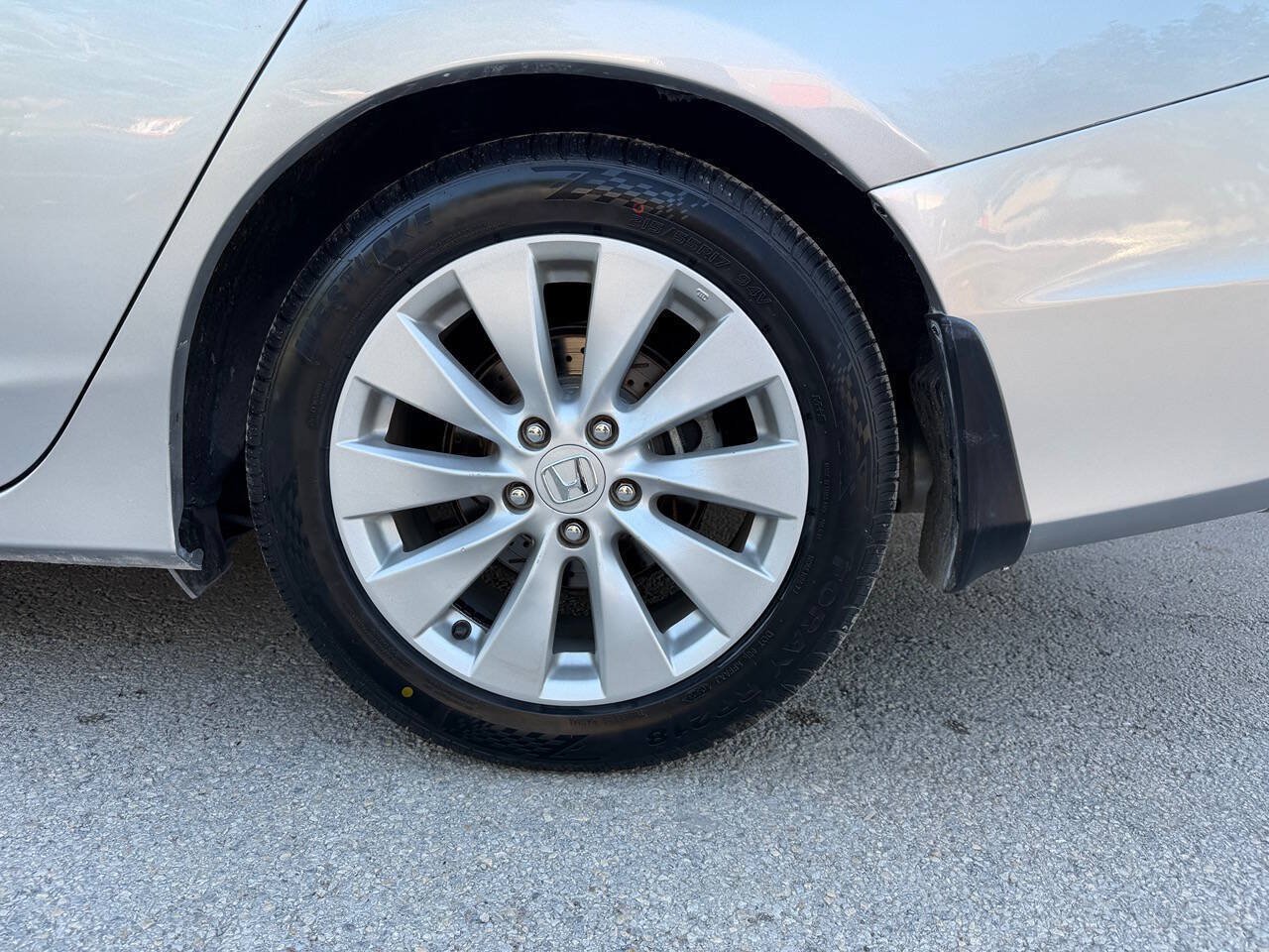 Used 2014 Honda Accord Touring image 27