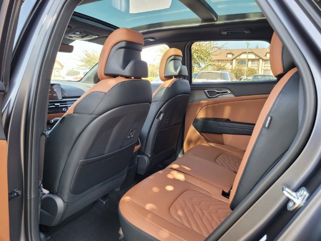 New 2026 Kia Sportage X-Line w/ X-Line Premium Package AWD/4WD image 6