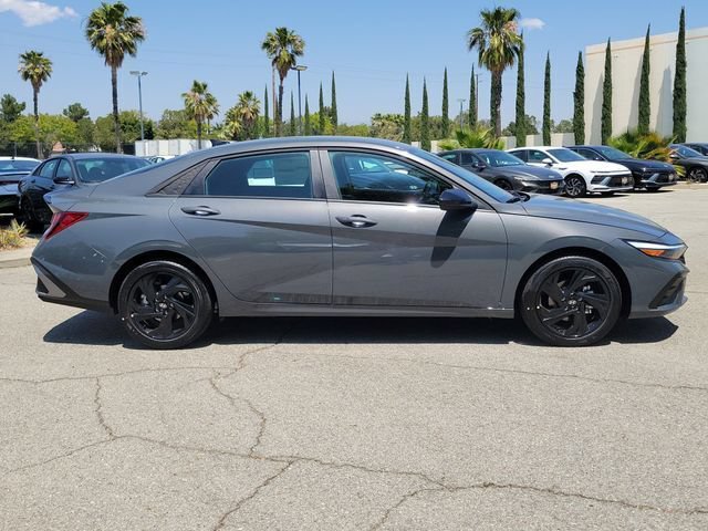 New 2026 Hyundai Elantra Sport FWD image 28