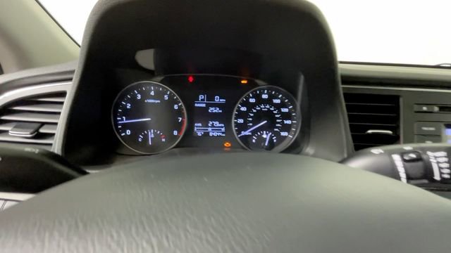 Used 2017 Hyundai Elantra SE FWD image 27