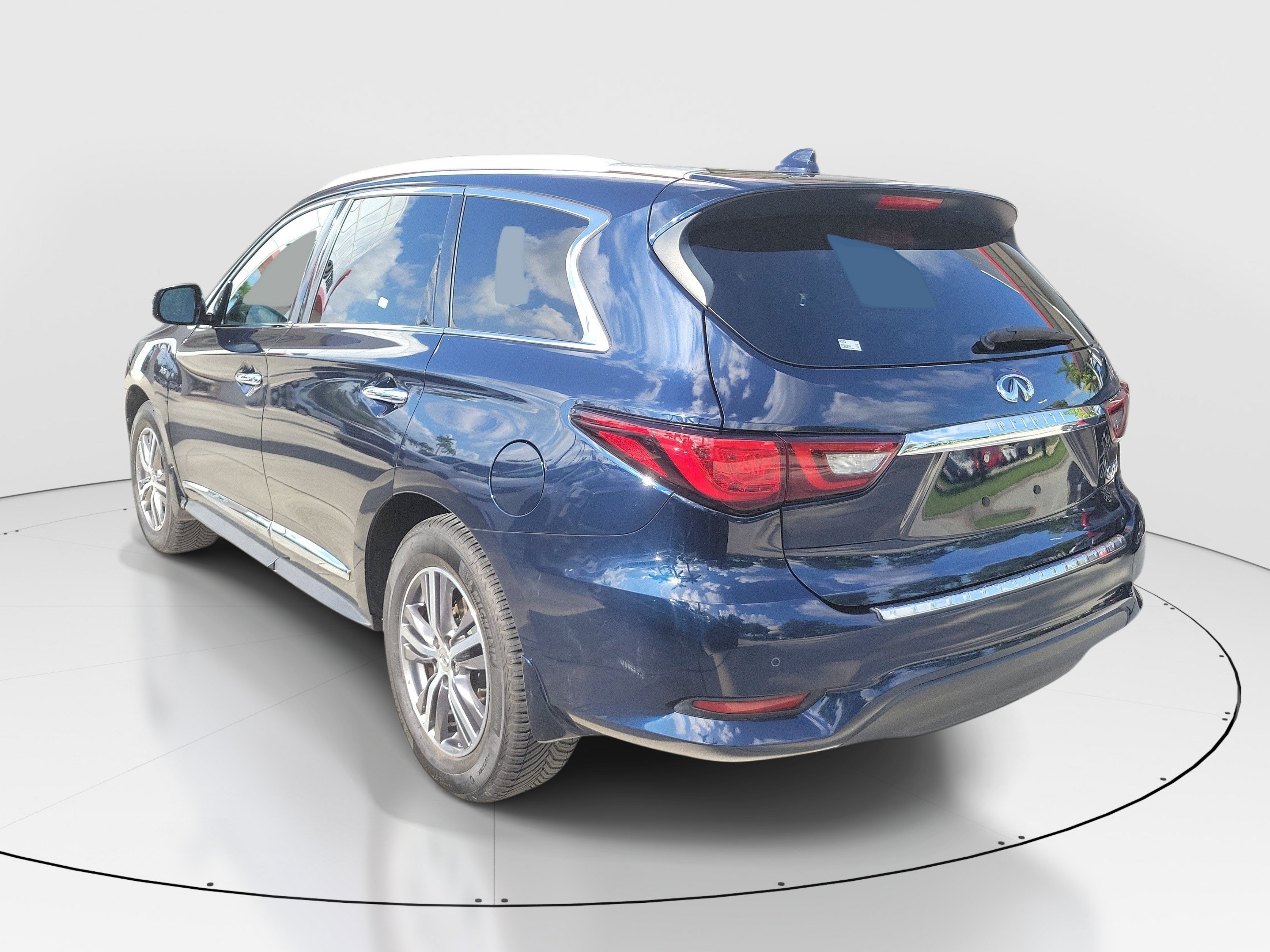 Used 2020 INFINITI QX60 Luxe w/ Essential Package FWD image 5