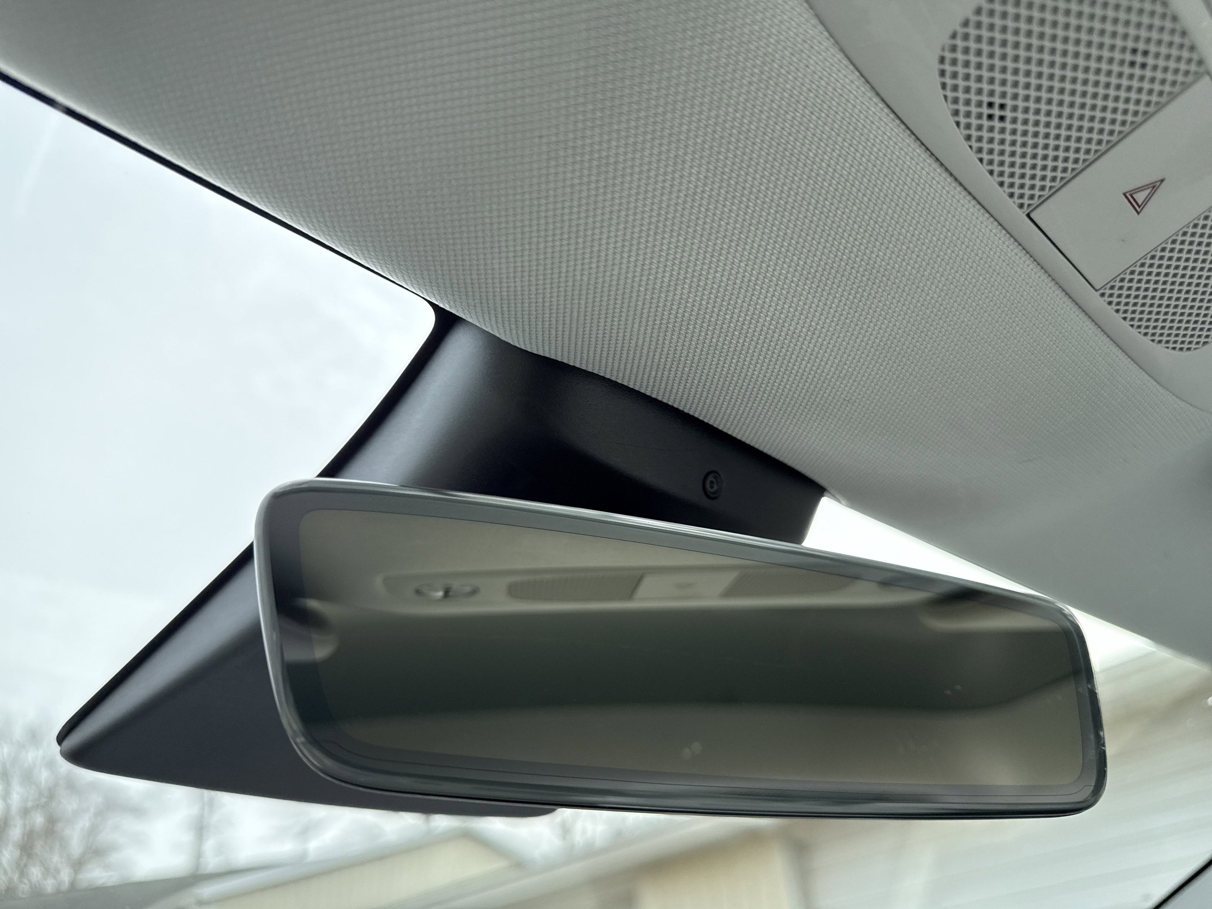 Used 2023 Tesla Model 3 Standard Range image 24