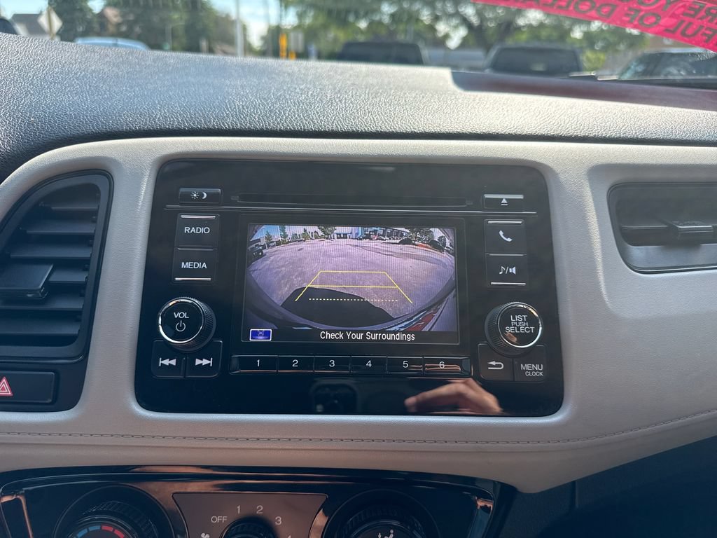 Certified 2022 Honda HR-V LX image 32