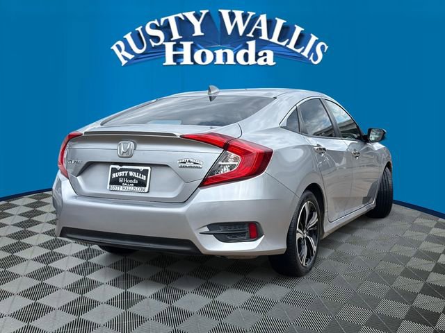 Used 2018 Honda Civic Touring image 2