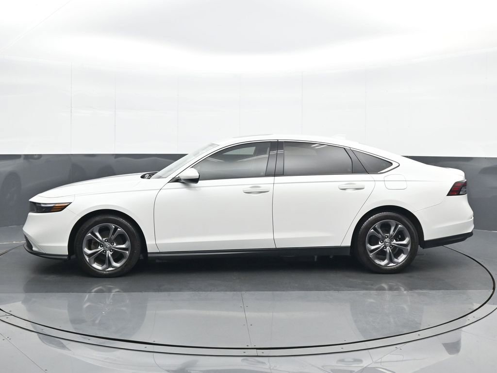 Used 2024 Honda Accord EX image 3