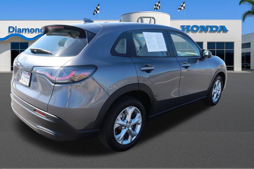 Used 2023 Honda HR-V LX image 7
