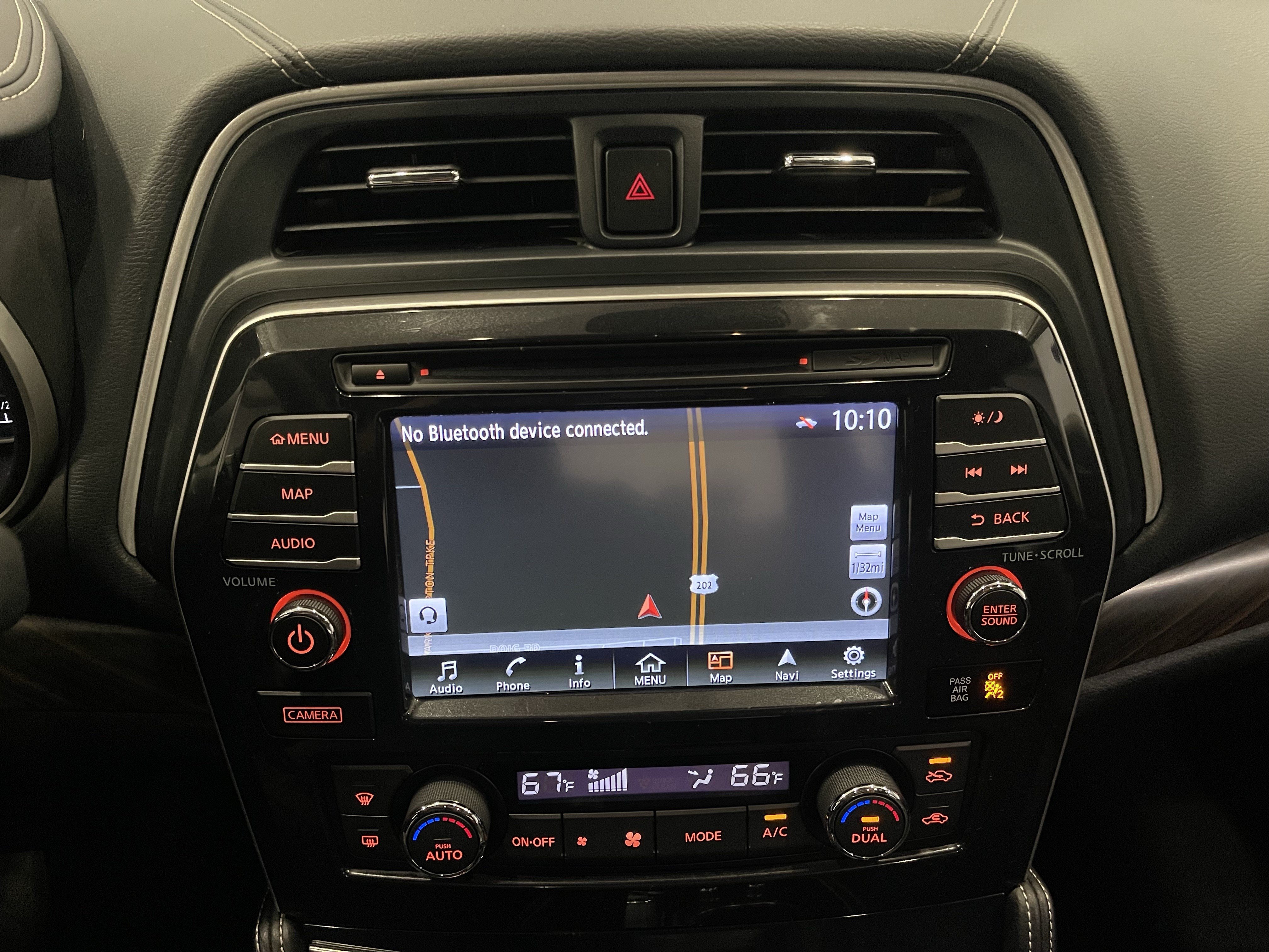 Used 2017 Nissan Maxima Platinum FWD image 22
