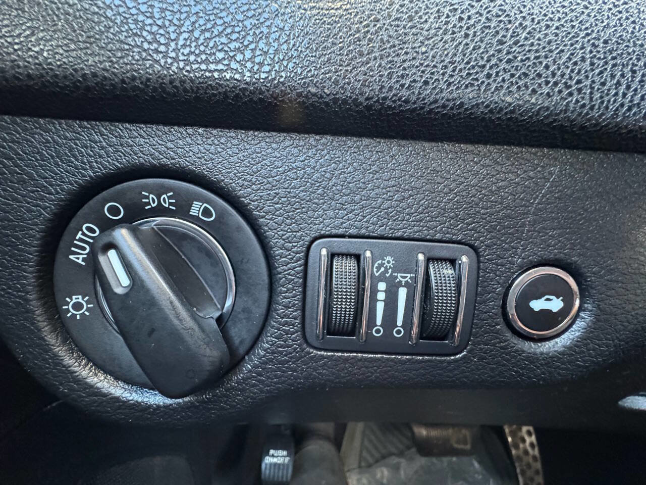 Used 2019 Chrysler 300 Touring w/ Sport Appearance Package image 54