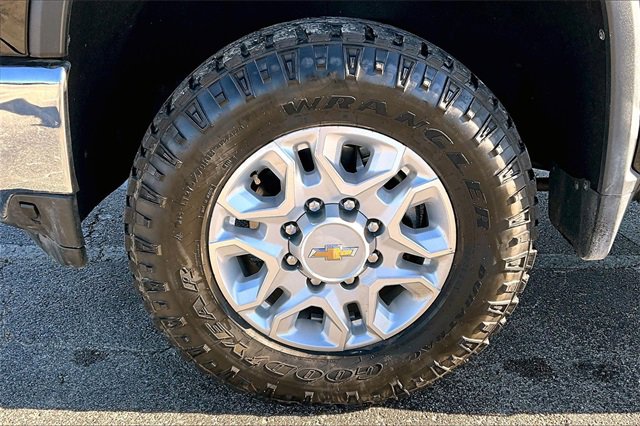 Used 2022 Chevrolet Silverado 3500 LTZ image 35