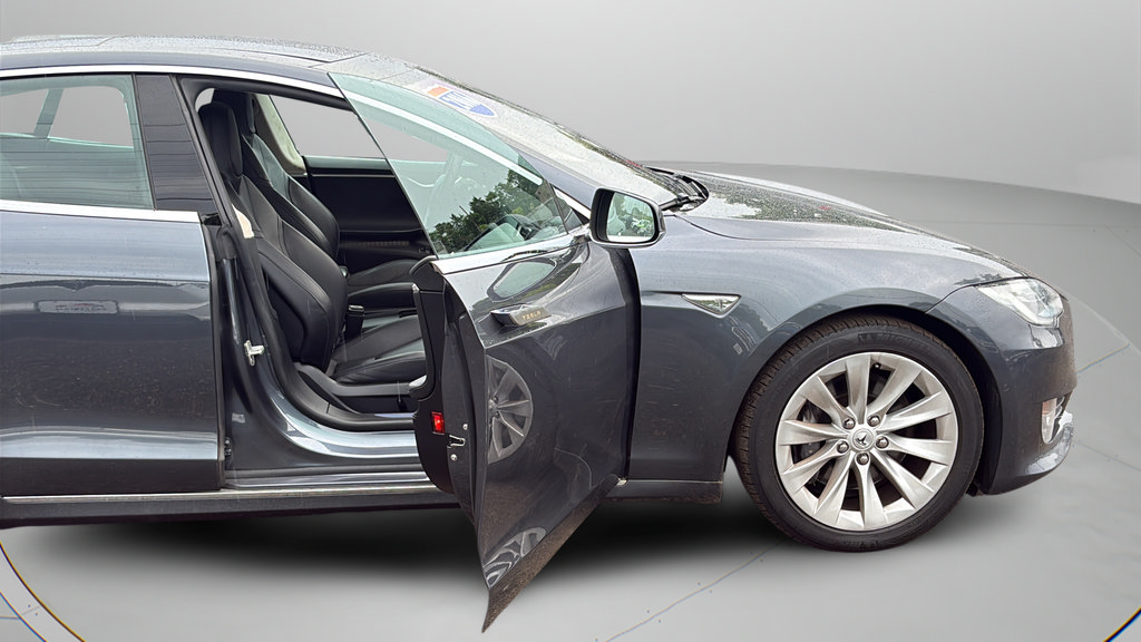 Used 2016 Tesla Model S 90D AWD/4WD image 25